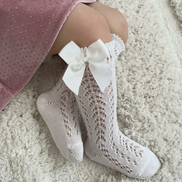 CÓNDOR Háčkované podkolienky s mašľou biele Knee high socks white 2519 | Welcomebaby.sk