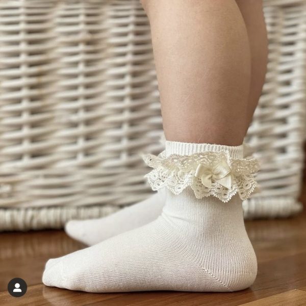 Ponožky s čipkou a mašľou Cóndor maslové