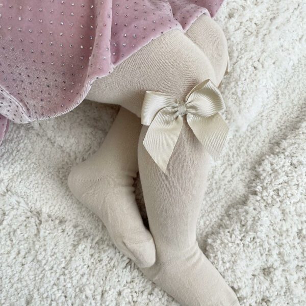 CÓNDOR Klasické pančuchy na boku so saténovou mašľou linen Tights with satin bow 2482 | Welcomebaby.sk