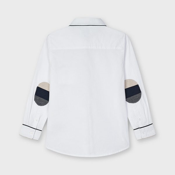 Chlapčenská košeľa s dlhým rukávom, jemným vzorom a záplatami Mayoral biela | Welcomebaby.sk