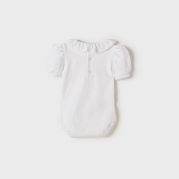 MAYORAL BABY body s vyšívaným volánom biele 1701 | Welcomebaby.sk