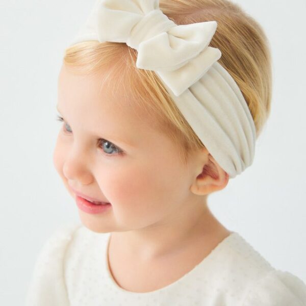 ABEL & LULA Zamatová baby čelenka s mašľou krémová Velvet band cream 5953 | Welcomebaby.sk
