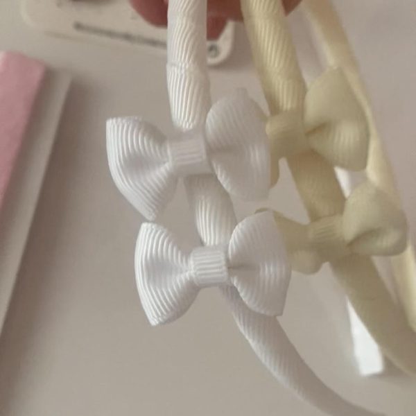 SIENA Čelenka biela s dvomi mini mašličkami Hairband two little bows white 200106405 | Welcomebaby.sk