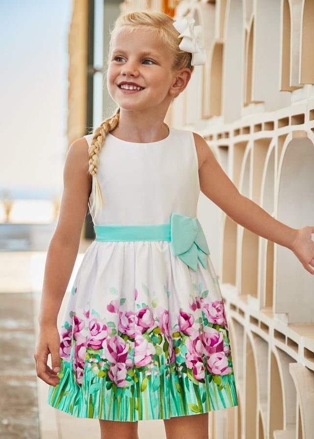 MAYORAL Dievčenské elegantné šaty s kvetmi a opaskom biele Print dress flowers white 3915 | Welcomebaby.sk