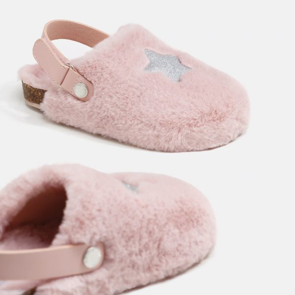 MAYORAL Chlpaté papuče s hviezdou ružové Fluffy slippers with a star pink 44337 | Welcomebaby.sk
