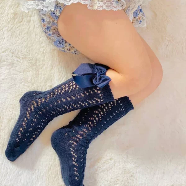 CÓNDOR Háčkované podkolienky so saténovou mašľou tmavomodré Openwork knee socks with bow navy blue 2519 | Welcomebaby.sk