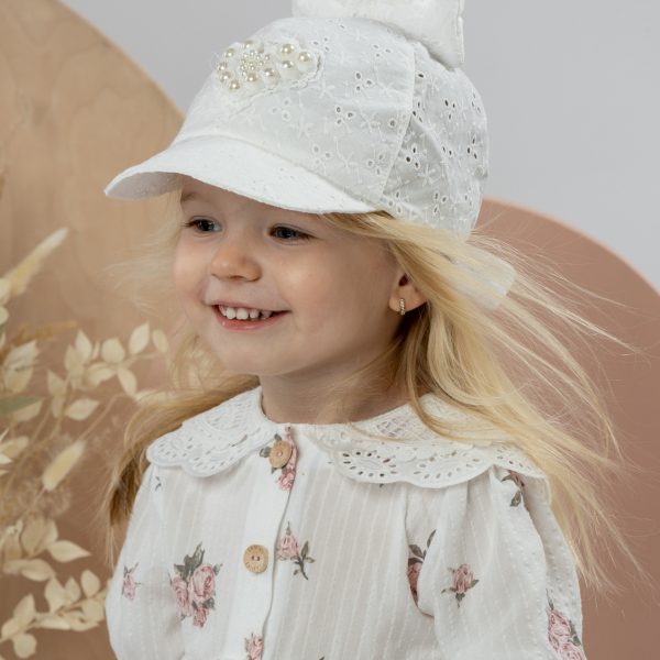 JAMIKS Vyšívaná čiapka s mašľou ARLETTE biela Madeira hat white JLG101 | Welcomebaby.sk