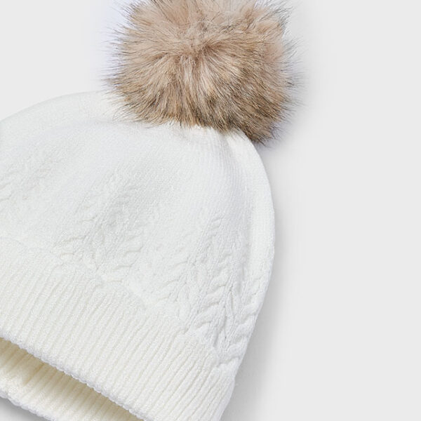 MAYORAL Čiapka s brmbolcom krémová 10075 Girls pompom hat crudo | Welcomebaby.sk