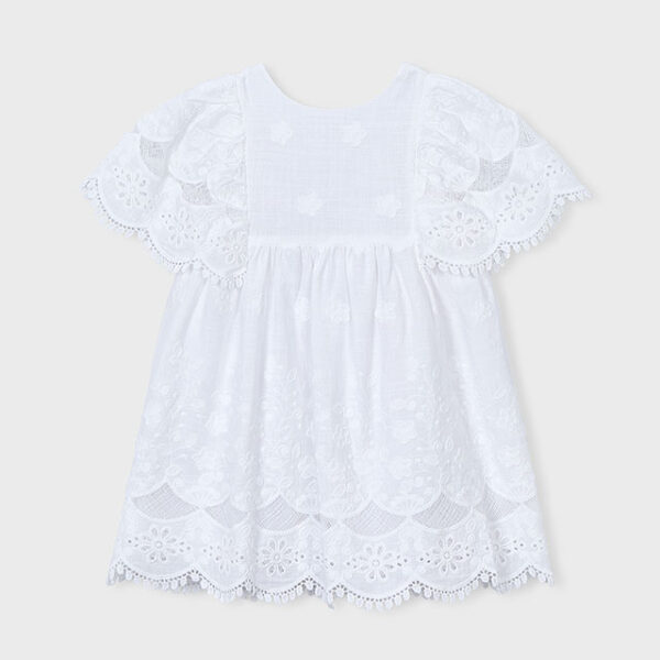 Vyšívané šaty biele Mayoral 3923 | Welcomebaby.sk